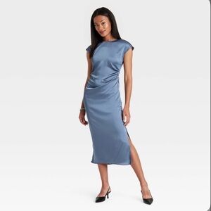 A New Day Women's Short Sleeve Ruched MIDI Shift Dress.